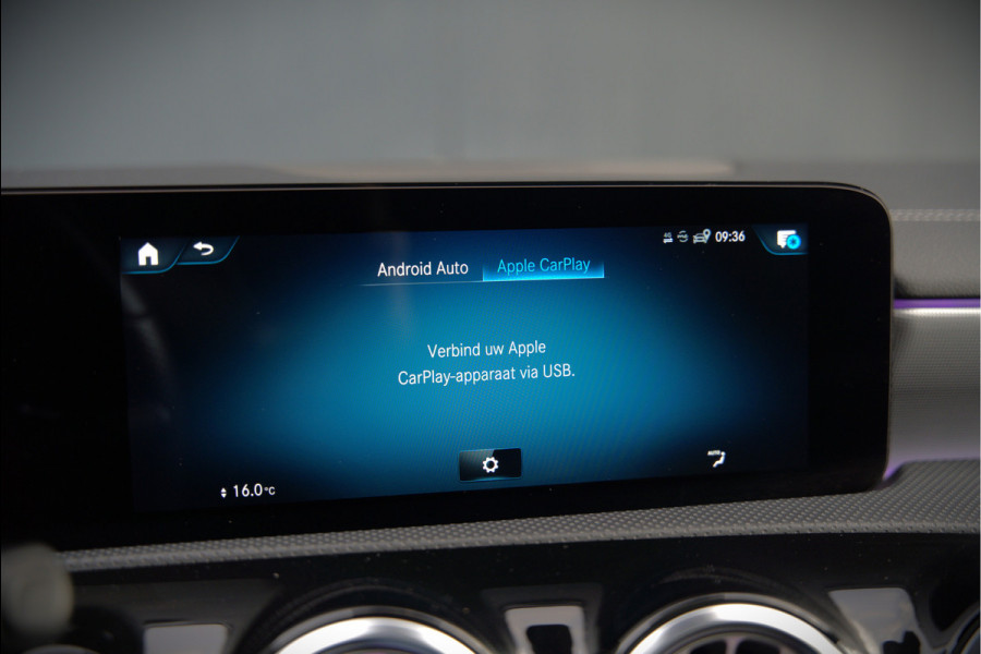 Mercedes-Benz CLA-Klasse Shooting Brake 250 e Edition | AMG Line | Panoramadak | Stoelverwarming | Camera | Keyless | Ambiance Verlichting | Cruise Control | Multibeam LED | BTW |