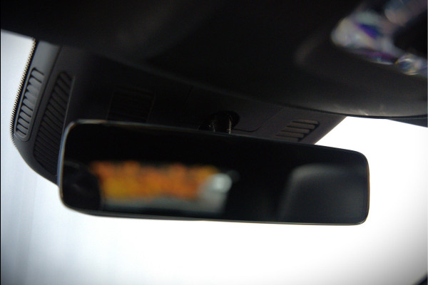 Mercedes-Benz CLA-Klasse Shooting Brake 250 e Edition | AMG Line | Panoramadak | Stoelverwarming | Camera | Keyless | Ambiance Verlichting | Cruise Control | Multibeam LED | BTW |