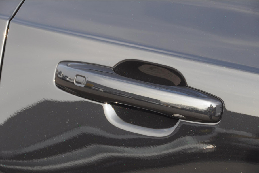 Volvo XC90 T8 455PK Recharge AWD Ultra Dark Long range / Luchtvering / Bowers & Wilkins/ Polestar Tuning / HEICO verlaging / Trekhaak / Head-up display / Stoelverwarming en ventilatie / Massagestoelen / Memory seats / Adaptive cruise control / 360 Camera /