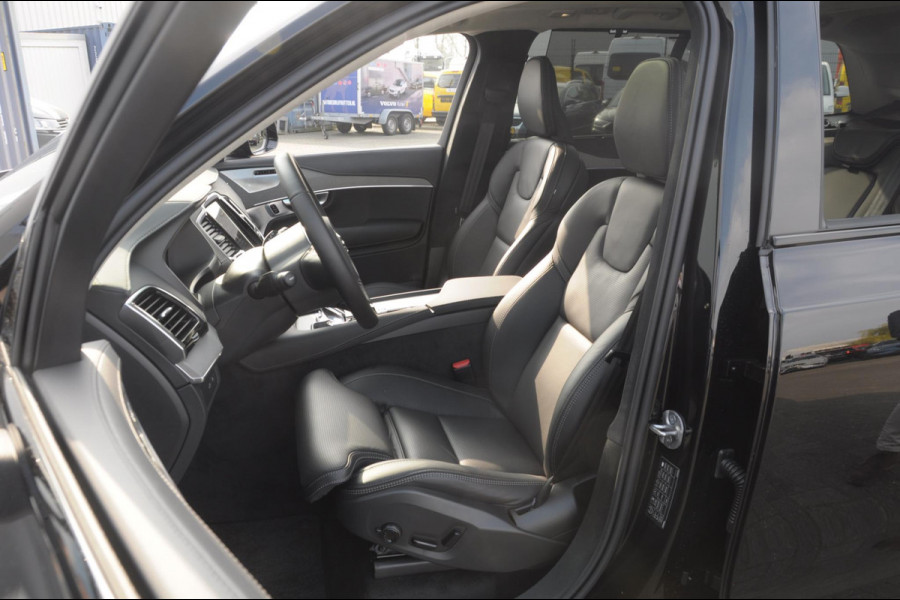 Volvo XC90 T8 455PK Recharge AWD Ultra Dark Long range / Luchtvering / Bowers & Wilkins/ Polestar Tuning / HEICO verlaging / Trekhaak / Head-up display / Stoelverwarming en ventilatie / Massagestoelen / Memory seats / Adaptive cruise control / 360 Camera /