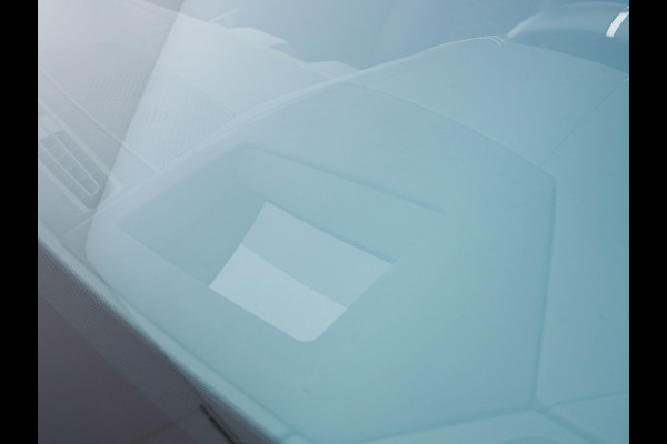 Lamborghini Urus 4.0 V8 Pearl Capsule (INCL-BTW) *CERAMIC-BRAKES | PANO | HEAD-UP | SOFT-CLOSE | LEATHER-ALCANTARA | FULL-LED | NIGHT-VISION | BANG&OLUFSEN | MEMORY-PACK | HEATED-SPORTSEATS | TOP-VIEW | ADAPTIVE-CRUISE | ...