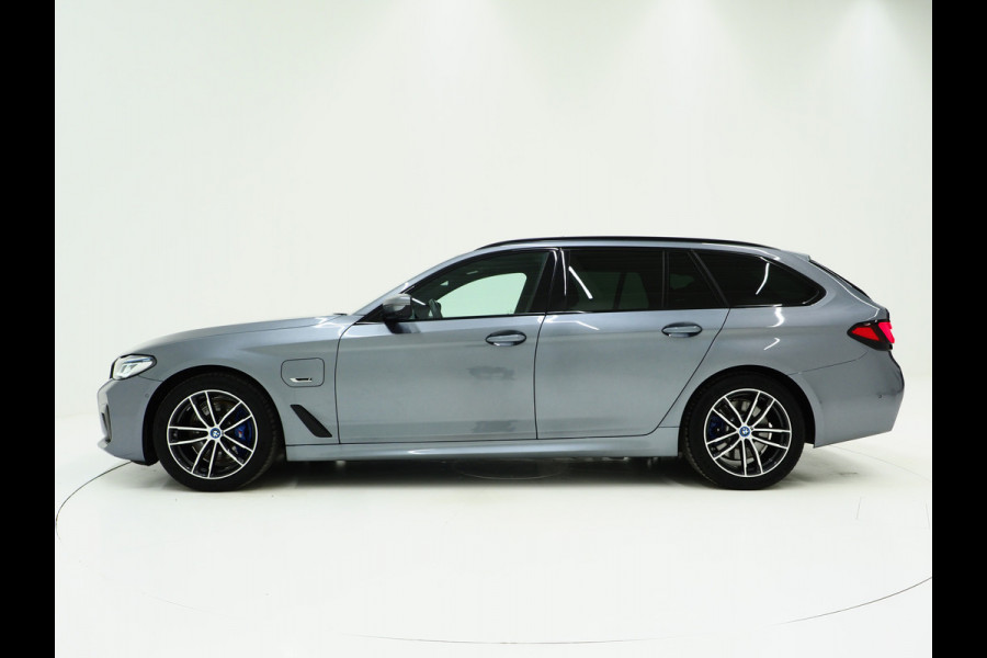 BMW 5 Serie Touring 530e M Sport | Panoramadak | LaserLED | Head Up | 360 | Keyless | Adaptive Cruise | Trekhaak