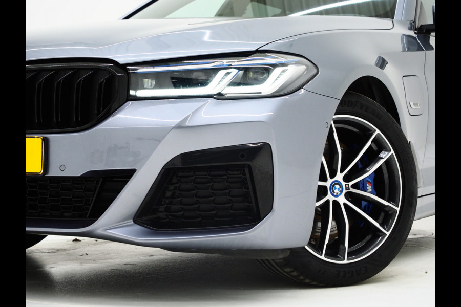 BMW 5 Serie Touring 530e M Sport | Panoramadak | LaserLED | Head Up | 360 | Keyless | Adaptive Cruise | Trekhaak