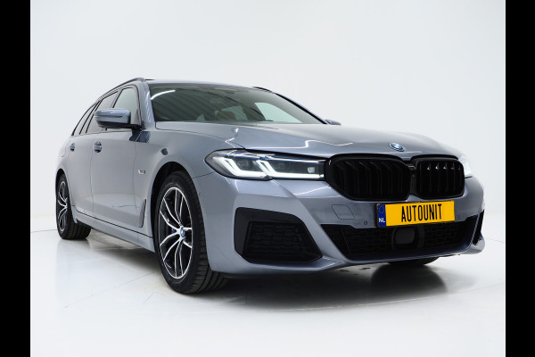 BMW 5 Serie Touring 530e M Sport | Panoramadak | LaserLED | Head Up | 360 | Keyless | Adaptive Cruise | Trekhaak