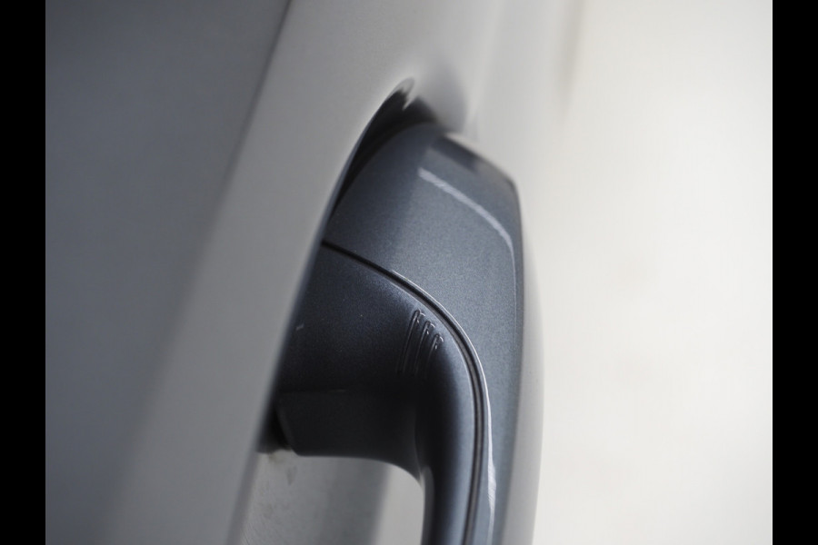 BMW 5 Serie Touring 530e M Sport | Panoramadak | LaserLED | Head Up | 360 | Keyless | Adaptive Cruise | Trekhaak