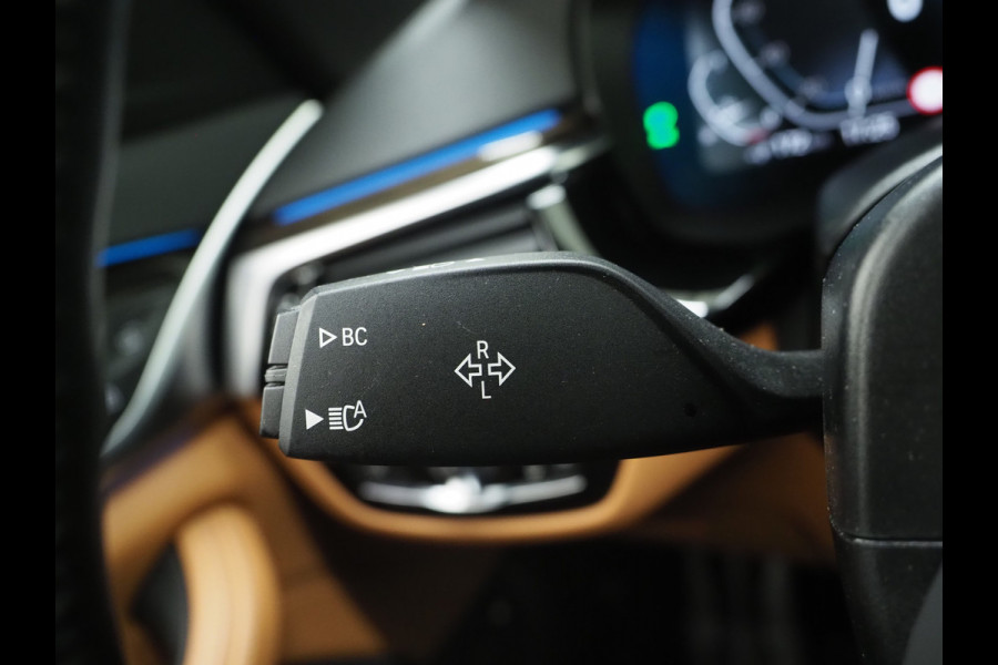 BMW 5 Serie Touring 530e M Sport | Panoramadak | LaserLED | Head Up | 360 | Keyless | Adaptive Cruise | Trekhaak