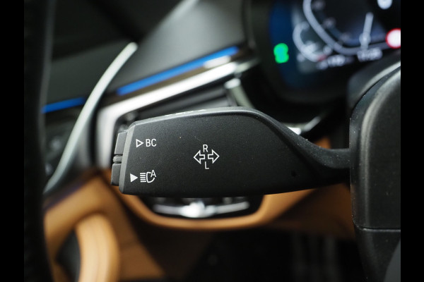 BMW 5 Serie Touring 530e M Sport | Panoramadak | LaserLED | Head Up | 360 | Keyless | Adaptive Cruise | Trekhaak