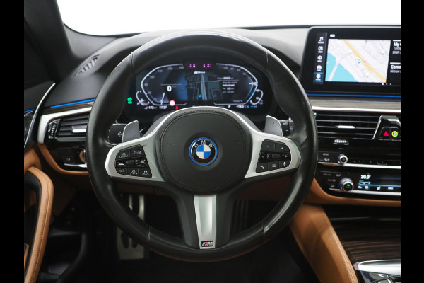 BMW 5 Serie Touring 530e M Sport | Panoramadak | LaserLED | Head Up | 360 | Keyless | Adaptive Cruise | Trekhaak