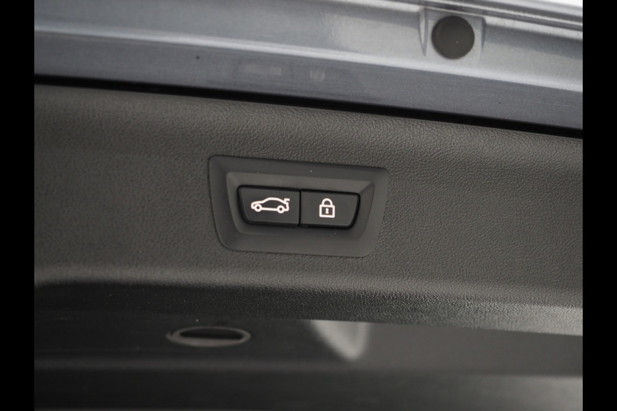 BMW 5 Serie Touring 530e M Sport | Panoramadak | LaserLED | Head Up | 360 | Keyless | Adaptive Cruise | Trekhaak