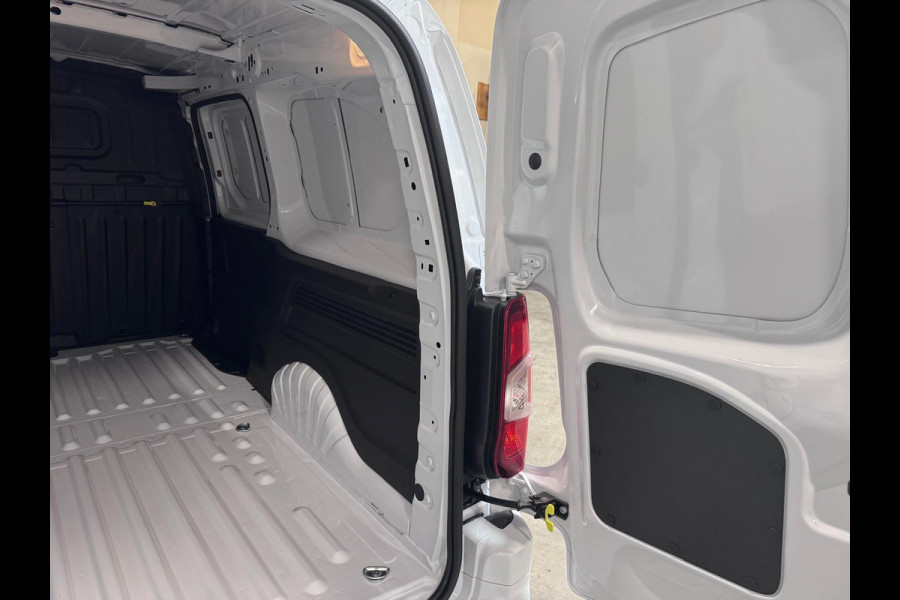 Peugeot Partner 1.5 BlueHDi 100PK L2 | Navigatie | Digitale Cockpit | Trekhaak | Airco