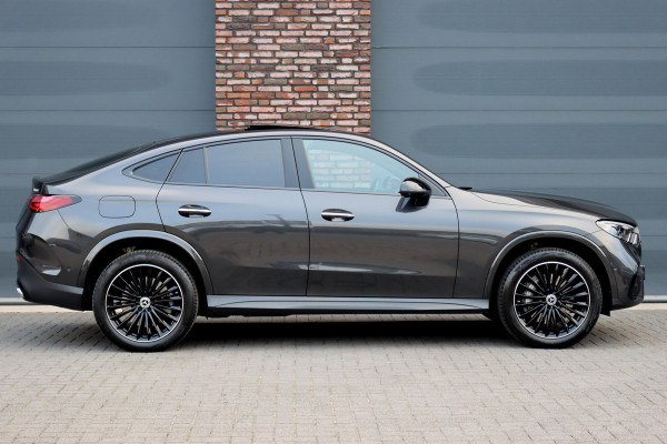 Mercedes-Benz GLC Coupé 300e 4MATIC Premium AMG Line | Distronic+ | Burmester | Memory | Trekhaak | Panoramadak | Surround Camera | Keyless Go | Digital Light | Rijassistentiepakket+ |