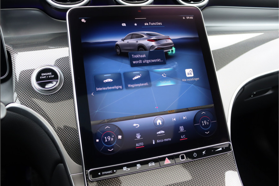 Mercedes-Benz GLC Coupé 300e 4MATIC Premium AMG Line | Distronic+ | Burmester | Memory | Trekhaak | Panoramadak | Surround Camera | Keyless Go | Digital Light | Rijassistentiepakket+ |