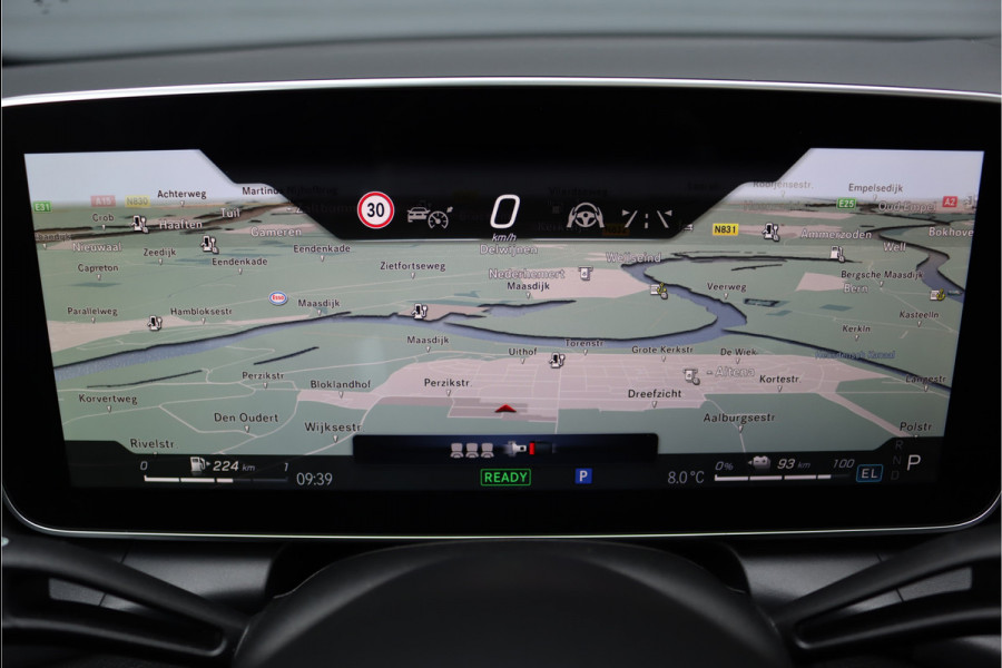 Mercedes-Benz GLC Coupé 300e 4MATIC Premium AMG Line | Distronic+ | Burmester | Memory | Trekhaak | Panoramadak | Surround Camera | Keyless Go | Digital Light | Rijassistentiepakket+ |