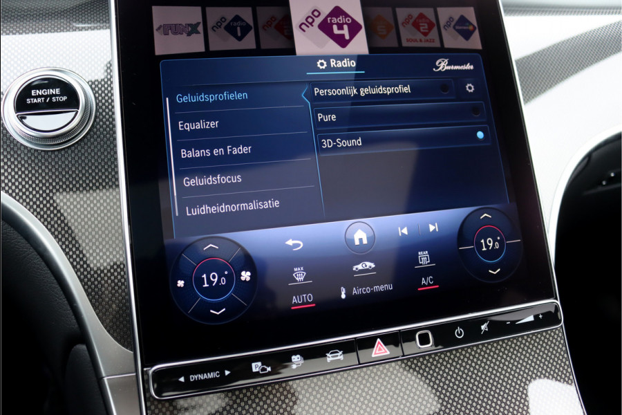 Mercedes-Benz GLC Coupé 300e 4MATIC Premium AMG Line | Distronic+ | Burmester | Memory | Trekhaak | Panoramadak | Surround Camera | Keyless Go | Digital Light | Rijassistentiepakket+ |