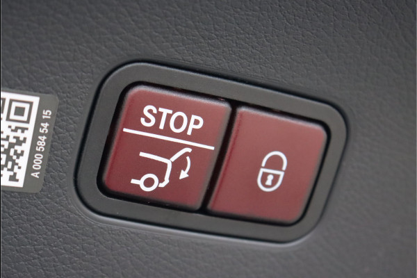 Mercedes-Benz GLC Coupé 300e 4MATIC Premium AMG Line | Distronic+ | Burmester | Memory | Trekhaak | Panoramadak | Surround Camera | Keyless Go | Digital Light | Rijassistentiepakket+ |