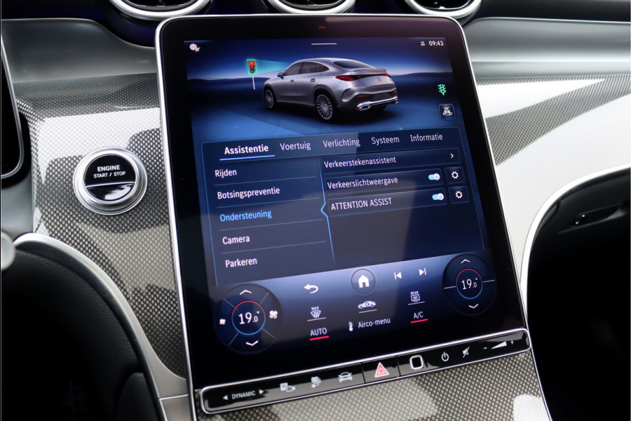 Mercedes-Benz GLC Coupé 300e 4MATIC Premium AMG Line | Distronic+ | Burmester | Memory | Trekhaak | Panoramadak | Surround Camera | Keyless Go | Digital Light | Rijassistentiepakket+ |