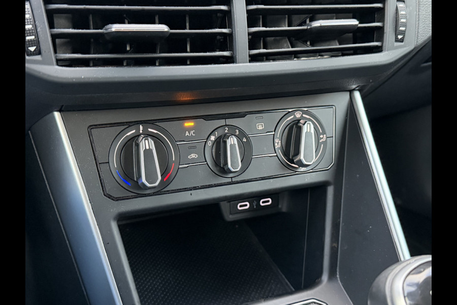 Volkswagen Polo 1.0 TSI Life Cruise control/PDC/Apple carplay-Android auto