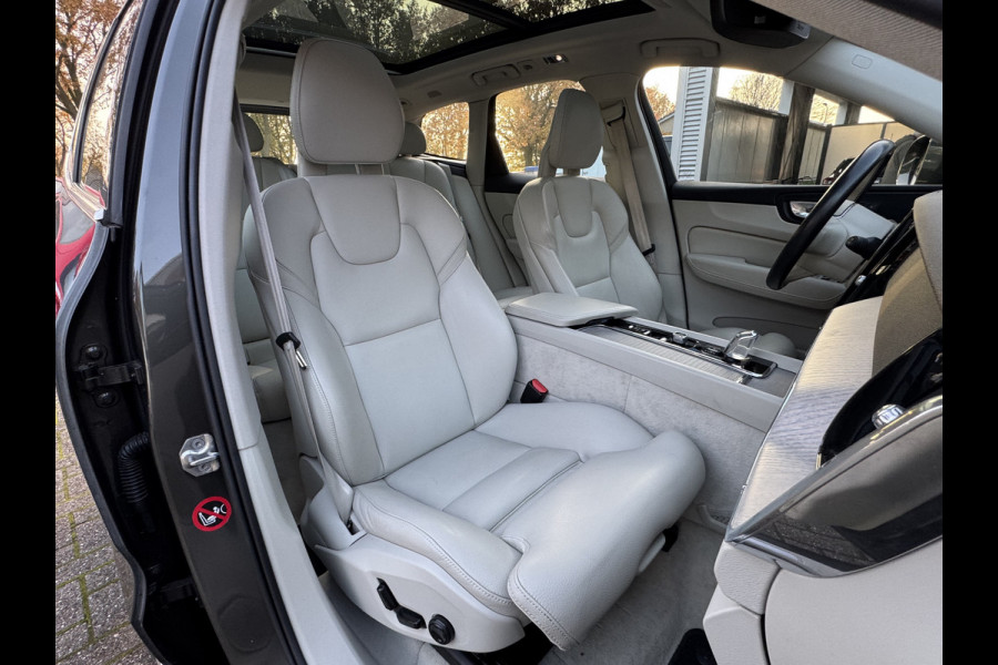 Volvo XC60 2.0 T8 Twin Engine AWD Inscription Luchtvering/Trekhaak/Pano/Leer/LED