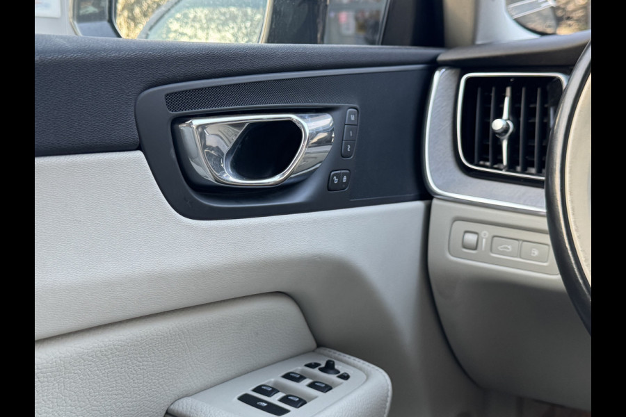 Volvo XC60 2.0 T8 Twin Engine AWD Inscription Luchtvering/Trekhaak/Pano/Leer/LED