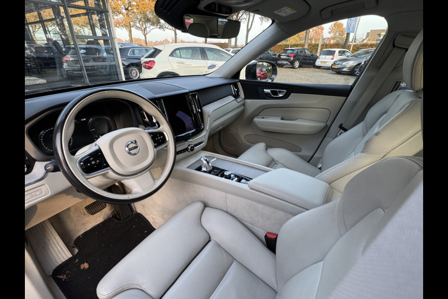 Volvo XC60 2.0 T8 Twin Engine AWD Inscription Luchtvering/Trekhaak/Pano/Leer/LED