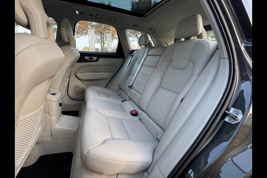 Volvo XC60 2.0 T8 Twin Engine AWD Inscription Luchtvering/Trekhaak/Pano/Leer/LED