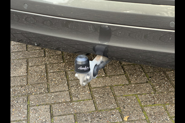 Volvo XC60 2.0 T8 Twin Engine AWD Inscription Luchtvering/Trekhaak/Pano/Leer/LED