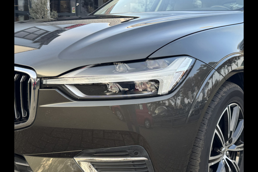 Volvo XC60 2.0 T8 Twin Engine AWD Inscription Luchtvering/Trekhaak/Pano/Leer/LED