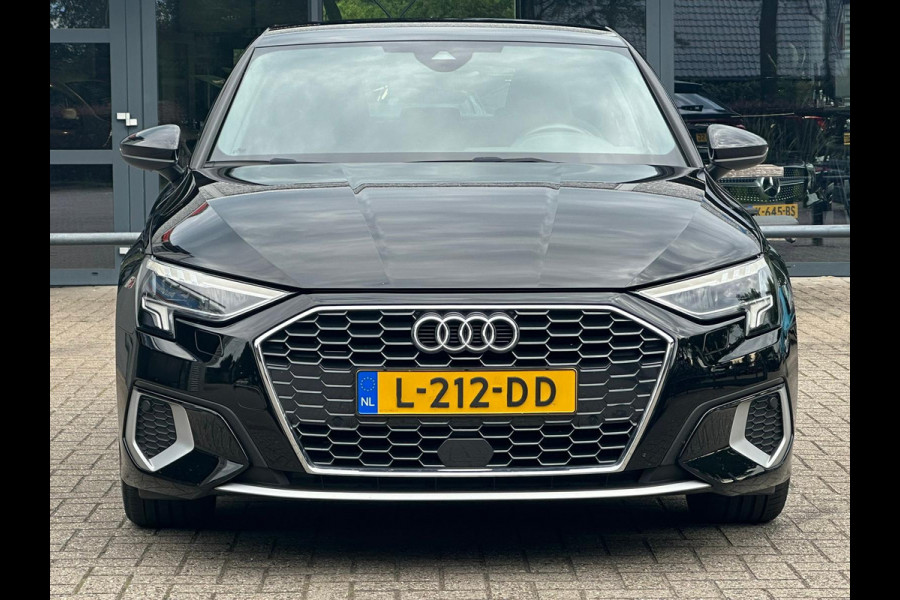 Audi A3 Sportback 30 TFSI Business edition Automaat/VTcockpit/Trekhaak/Led/Cruise/PDC