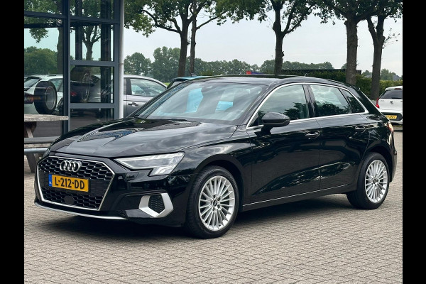 Audi A3 Sportback 30 TFSI Business edition Automaat/VTcockpit/Trekhaak/Led/Cruise/PDC