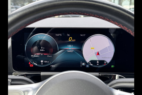 Mercedes-Benz GLA 180 Business Solution AMG Automaat/Panoramadak/LED/Keyless/Widescreen