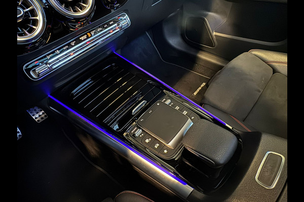 Mercedes-Benz GLA 180 Business Solution AMG Automaat/Panoramadak/LED/Keyless/Widescreen