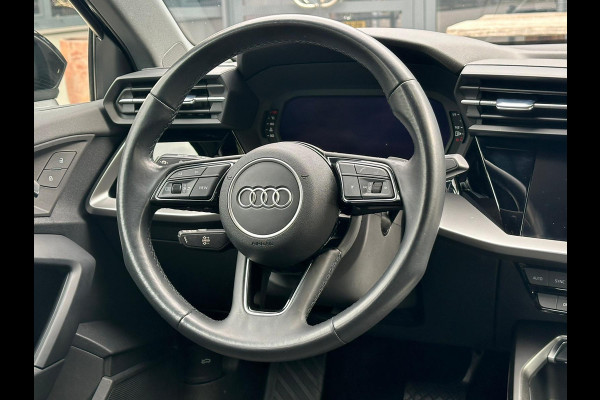 Audi A3 Sportback 30 TFSI Business edition Automaat/VTcockpit/Trekhaak/Led/Cruise/PDC