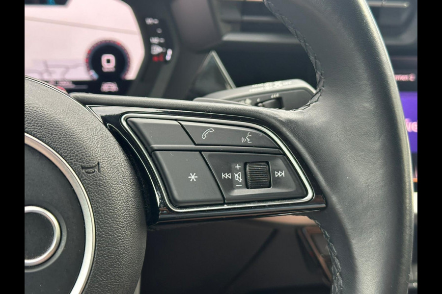 Audi A3 Sportback 30 TFSI Business edition Automaat/VTcockpit/Trekhaak/Led/Cruise/PDC
