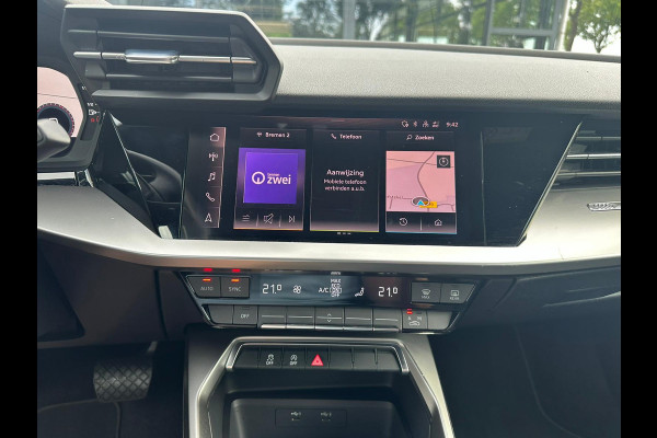 Audi A3 Sportback 30 TFSI Business edition Automaat/VTcockpit/Trekhaak/Led/Cruise/PDC