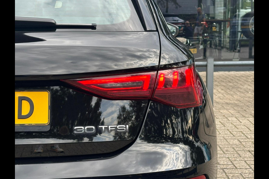 Audi A3 Sportback 30 TFSI Business edition Automaat/VTcockpit/Trekhaak/Led/Cruise/PDC