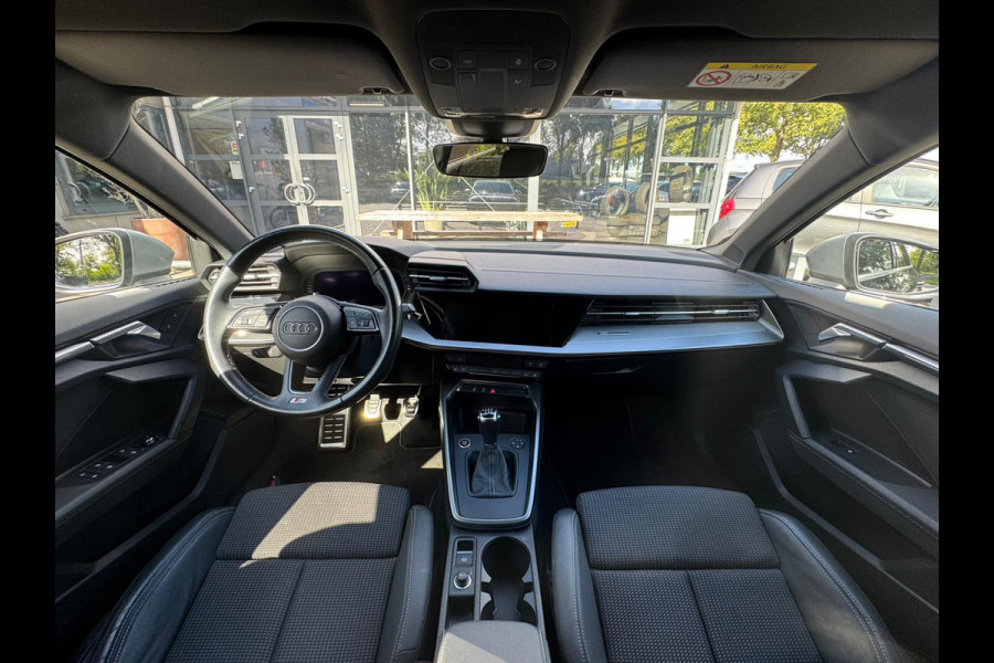 Audi A3 Sportback 30 TFSI edition one LED/Virtual/Sportstoelen/Clima/Navi/Cruise