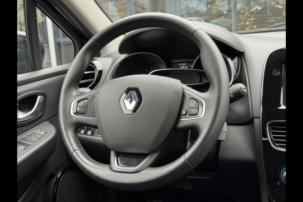 Renault Clio Estate 0.9 TCe Limited Navigatie/Trekhaak/Dab/Cruise/PDC/Getint glas  APK t/m 18-10-2027