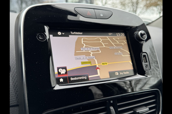 Renault Clio Estate 0.9 TCe Limited Navigatie/Trekhaak/Dab/Cruise/PDC/Getint glas  APK t/m 18-10-2027
