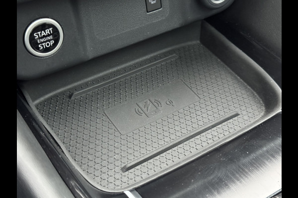 Nissan QASHQAI 1.3 MHEV Premiere Edition Panoramadak/Trekhaak/Clima/LED/Cruise/LM-Velgen