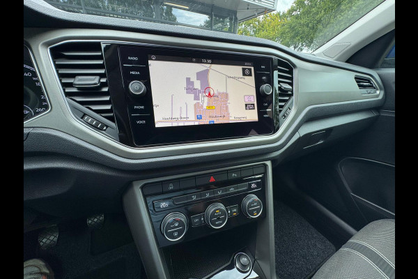 Volkswagen T-Roc 1.0 TSI Style Navigatie/Cruise/Clima/LM-Velgen/Apple-Android/Audio