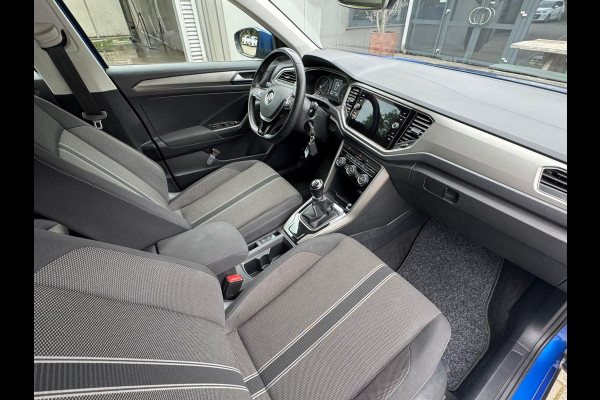Volkswagen T-Roc 1.0 TSI Style Navigatie/Cruise/Clima/LM-Velgen/Apple-Android/Audio
