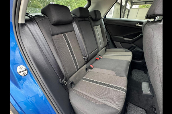 Volkswagen T-Roc 1.0 TSI Style Navigatie/Cruise/Clima/LM-Velgen/Apple-Android/Audio