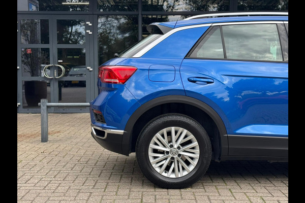 Volkswagen T-Roc 1.0 TSI Style Navigatie/Cruise/Clima/LM-Velgen/Apple-Android/Audio