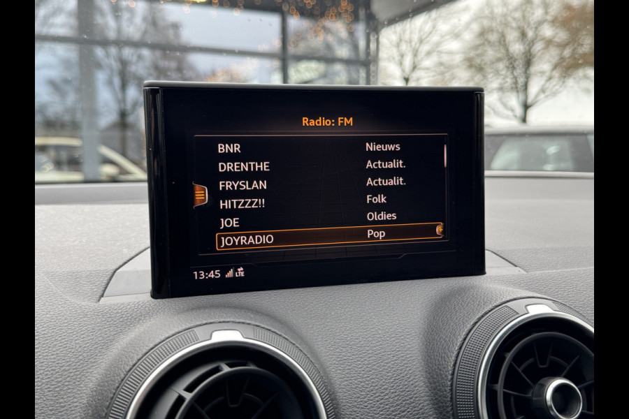 Audi Q2 30 TFSI epic Navigatie/Climate control/Cruise/LM-Velgen/Audio