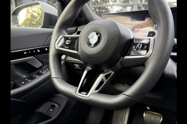 BMW 5 Serie Touring 540d xDrive M-Sport FULL OPTION Leer/Pano/Camera/Trekhaak/ 21 inch