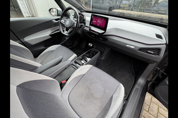 Volkswagen ID.3 First Plus 58 kWh LED/Clima/Cruise/Navi/Camera/LM-Velgen