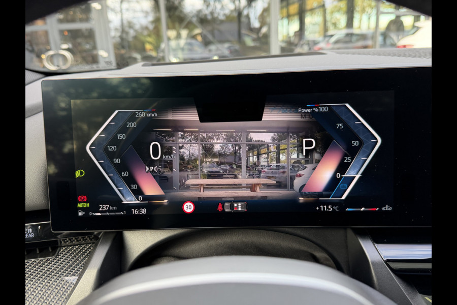 BMW 5 Serie Touring 540d xDrive FULL OPTION Leer/Pano/Camera/Trekhaak/ 21 inch