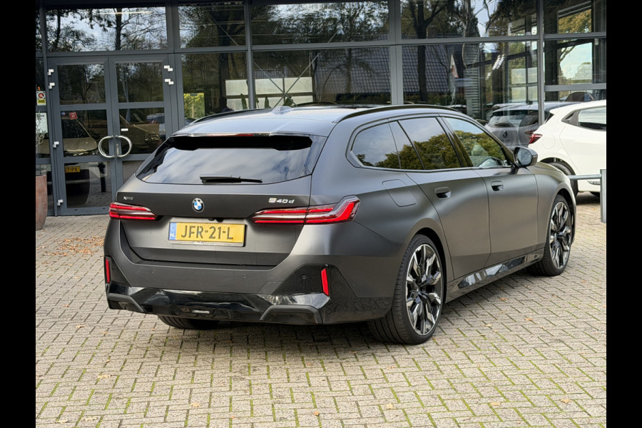 BMW 5 Serie Touring 540d xDrive FULL OPTION Leer/Pano/Camera/Trekhaak/ 21 inch