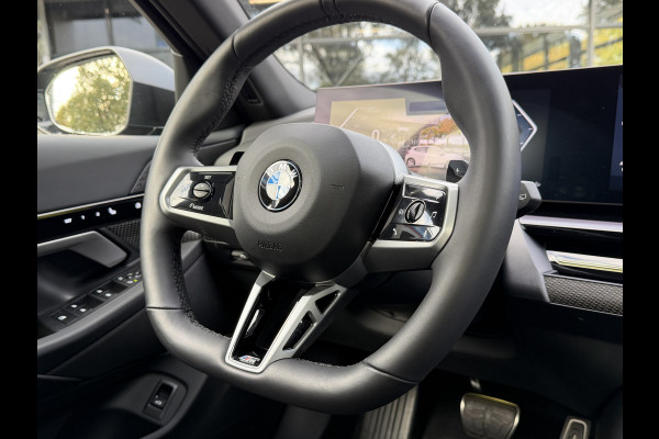 BMW 5 Serie Touring 540d xDrive FULL OPTION Leer/Pano/Camera/Trekhaak/ 21 inch