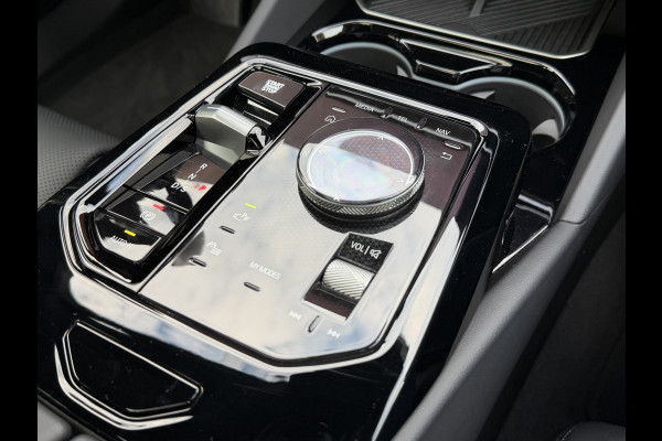 BMW 5 Serie Touring 540d xDrive FULL OPTION Leer/Pano/Camera/Trekhaak/ 21 inch